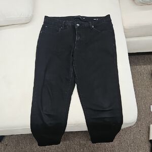 Tahari Skinny Jeans